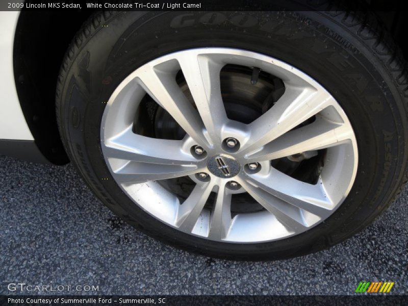 White Chocolate Tri-Coat / Light Camel 2009 Lincoln MKS Sedan