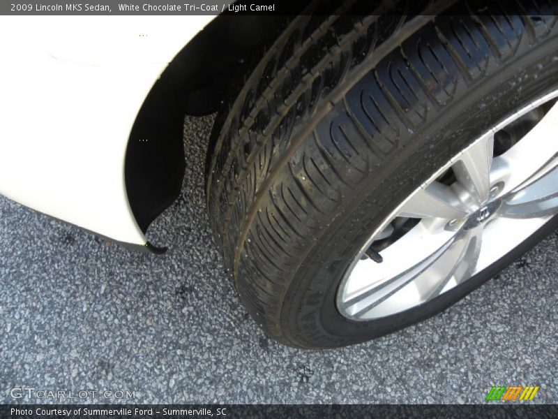White Chocolate Tri-Coat / Light Camel 2009 Lincoln MKS Sedan