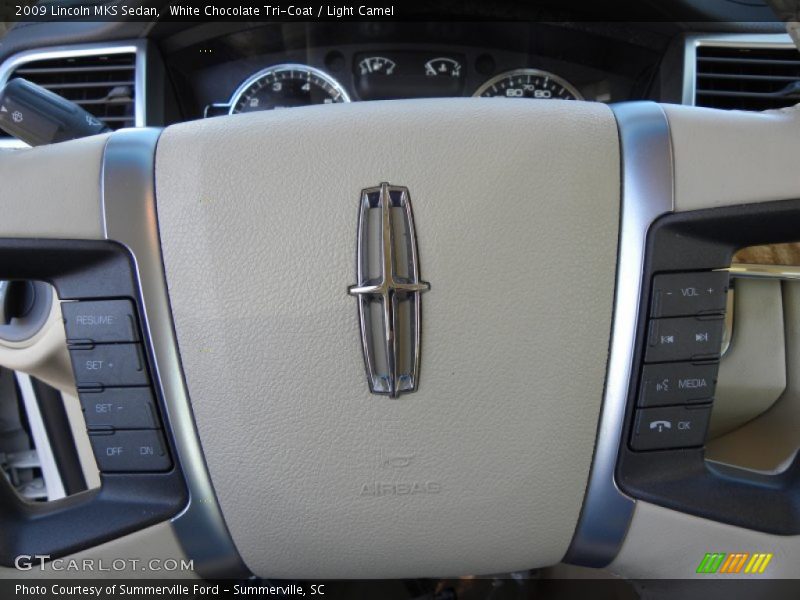 White Chocolate Tri-Coat / Light Camel 2009 Lincoln MKS Sedan