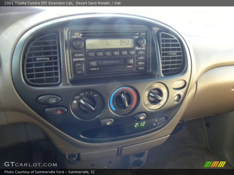 Desert Sand Metallic / Oak 2001 Toyota Tundra SR5 Extended Cab