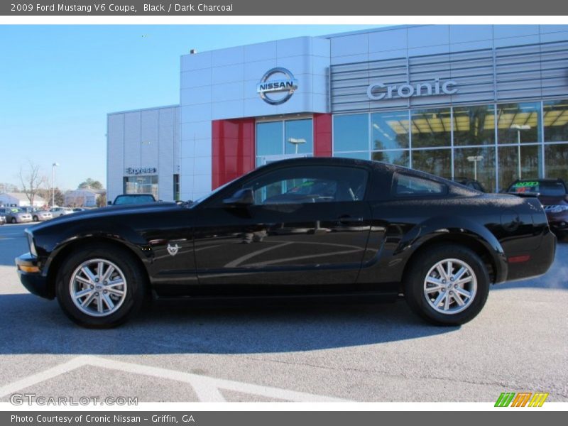 Black / Dark Charcoal 2009 Ford Mustang V6 Coupe