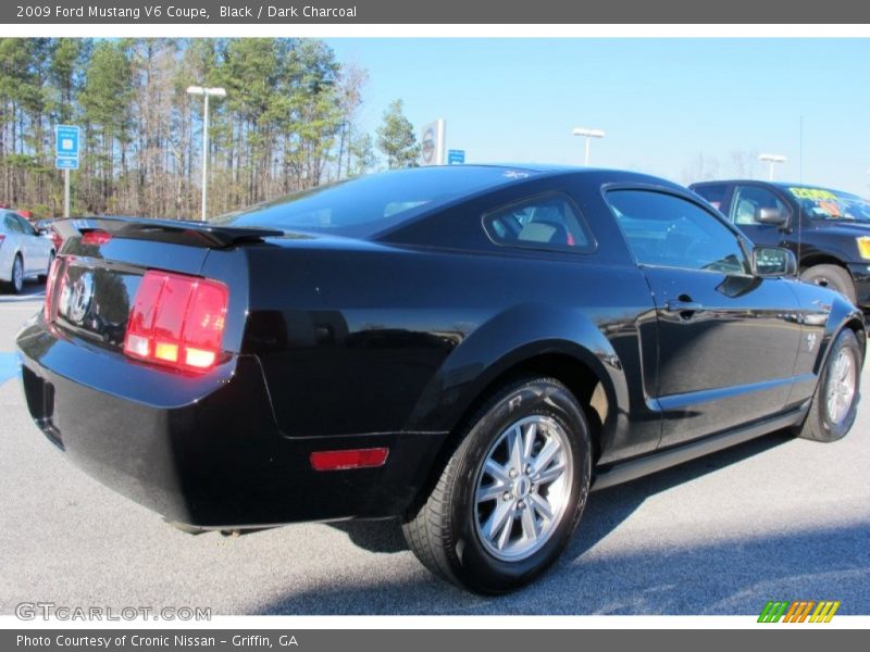 Black / Dark Charcoal 2009 Ford Mustang V6 Coupe