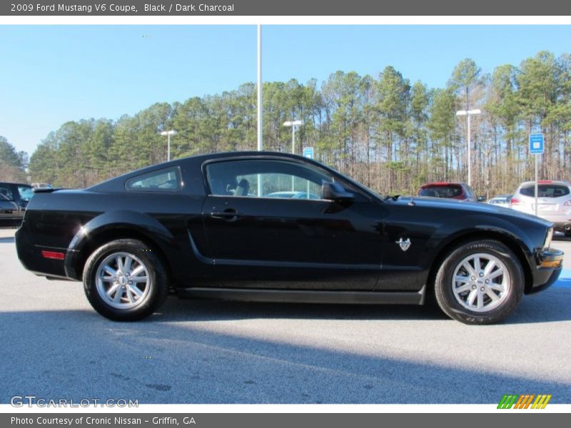 Black / Dark Charcoal 2009 Ford Mustang V6 Coupe