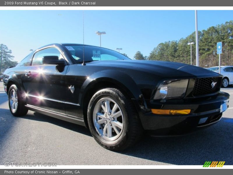 Black / Dark Charcoal 2009 Ford Mustang V6 Coupe