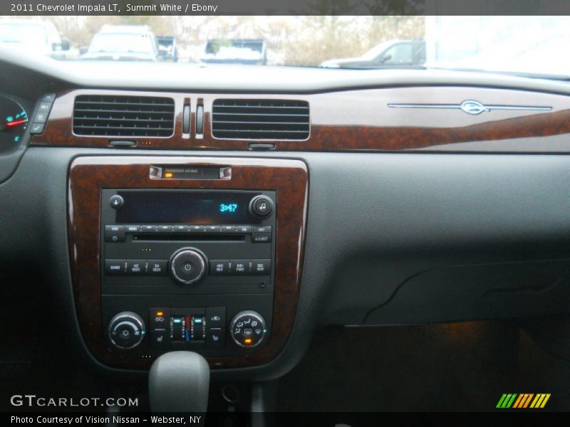 Summit White / Ebony 2011 Chevrolet Impala LT