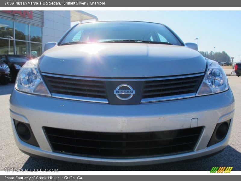 Brillant Silver / Charcoal 2009 Nissan Versa 1.8 S Sedan