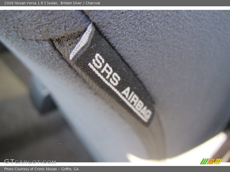 Brillant Silver / Charcoal 2009 Nissan Versa 1.8 S Sedan