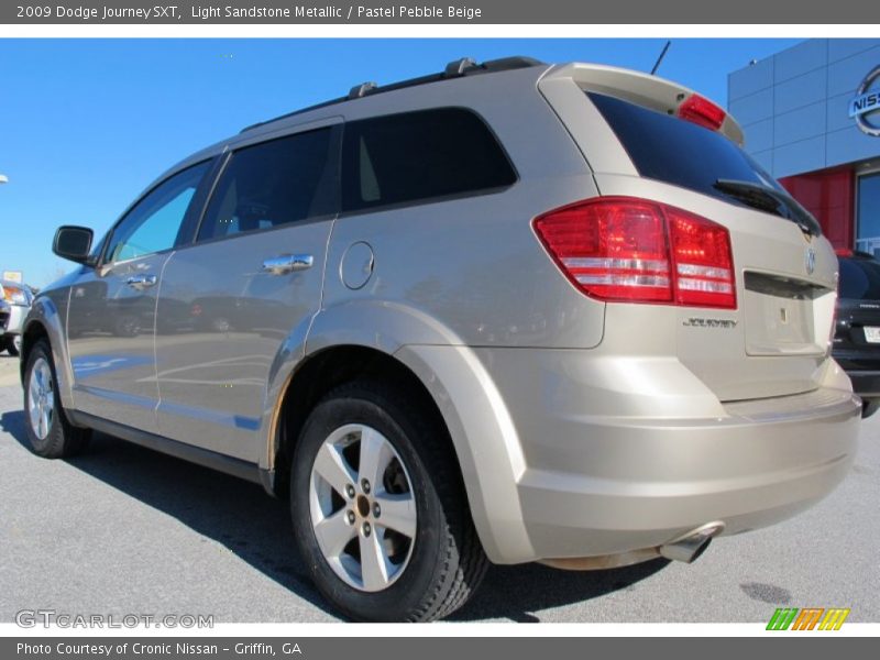 Light Sandstone Metallic / Pastel Pebble Beige 2009 Dodge Journey SXT