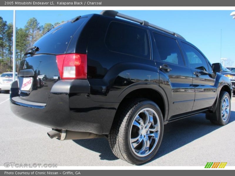 Kalapana Black / Charcoal 2005 Mitsubishi Endeavor LS