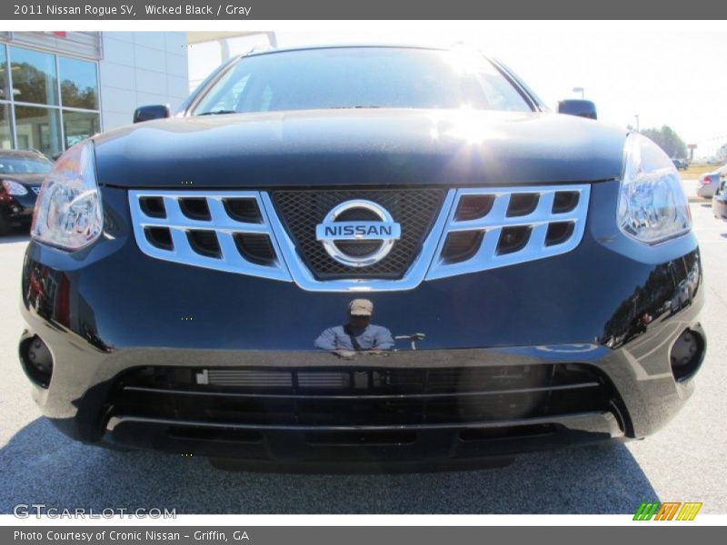 Wicked Black / Gray 2011 Nissan Rogue SV