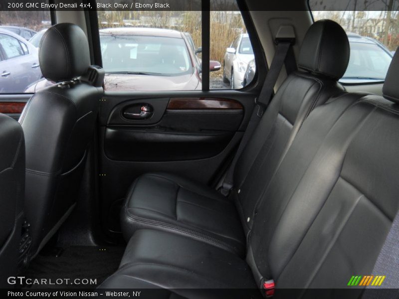 Black Onyx / Ebony Black 2006 GMC Envoy Denali 4x4