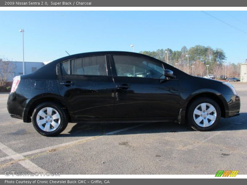 Super Black / Charcoal 2009 Nissan Sentra 2.0