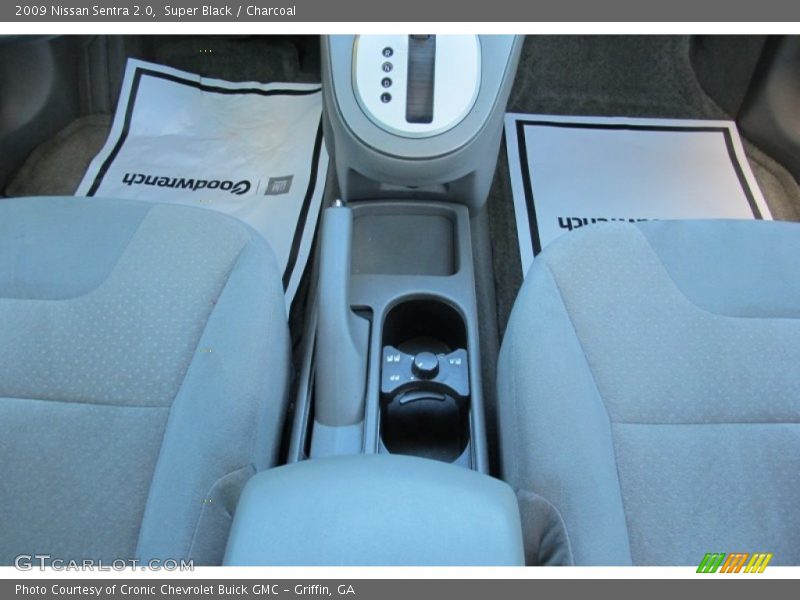 Super Black / Charcoal 2009 Nissan Sentra 2.0