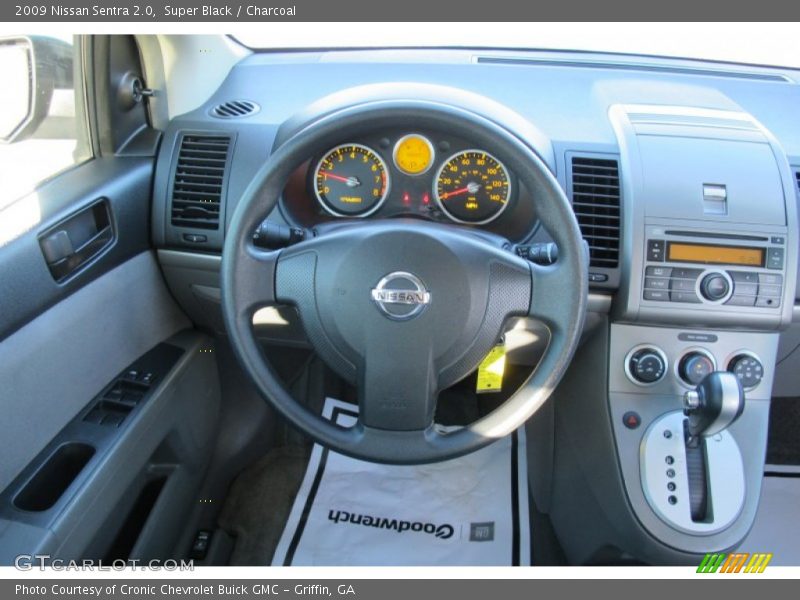 Super Black / Charcoal 2009 Nissan Sentra 2.0