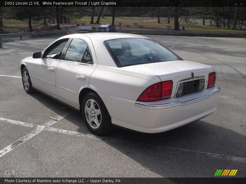 White Pearlescent Tricoat / Light Graphite 2001 Lincoln LS V8