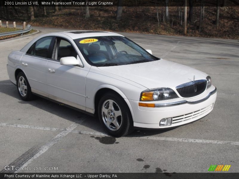 White Pearlescent Tricoat / Light Graphite 2001 Lincoln LS V8