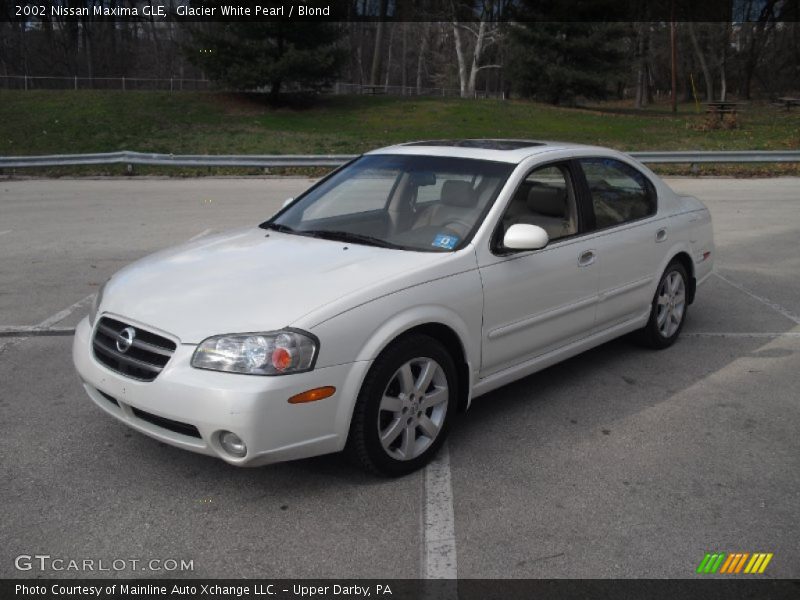 Glacier White Pearl / Blond 2002 Nissan Maxima GLE