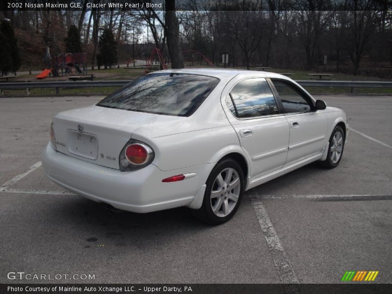 Glacier White Pearl / Blond 2002 Nissan Maxima GLE