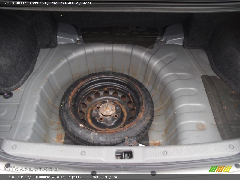 Radium Metallic / Stone 2000 Nissan Sentra GXE