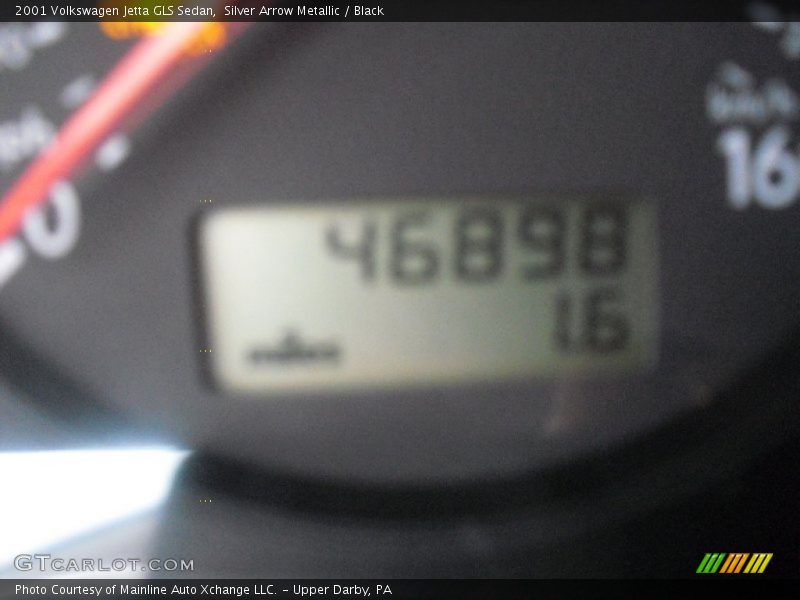 Silver Arrow Metallic / Black 2001 Volkswagen Jetta GLS Sedan