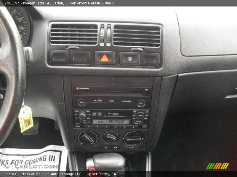 Silver Arrow Metallic / Black 2001 Volkswagen Jetta GLS Sedan