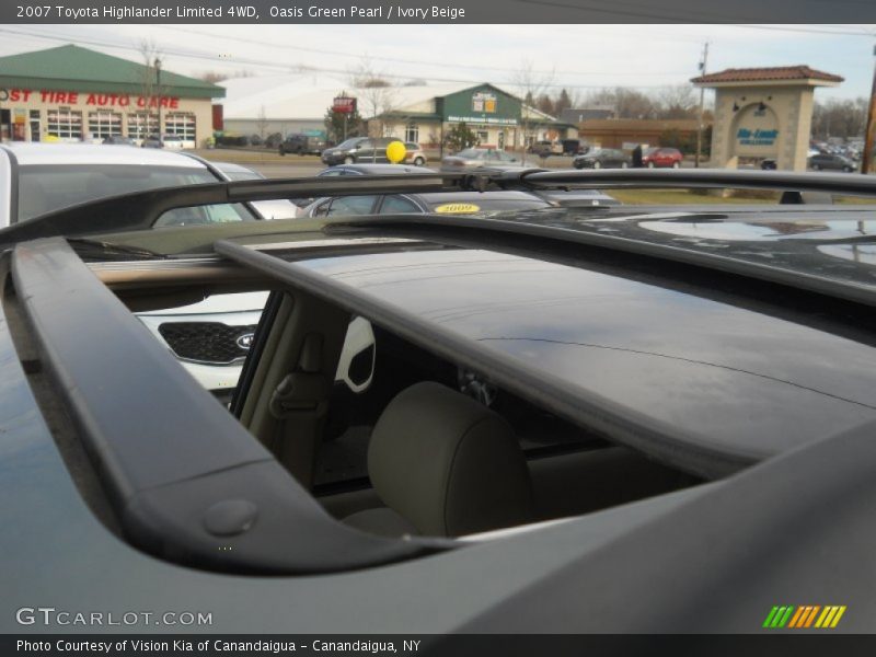 Oasis Green Pearl / Ivory Beige 2007 Toyota Highlander Limited 4WD