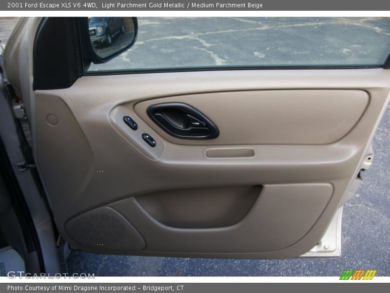Light Parchment Gold Metallic / Medium Parchment Beige 2001 Ford Escape XLS V6 4WD
