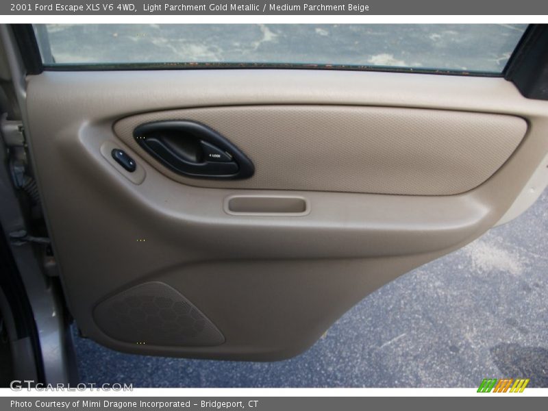Light Parchment Gold Metallic / Medium Parchment Beige 2001 Ford Escape XLS V6 4WD