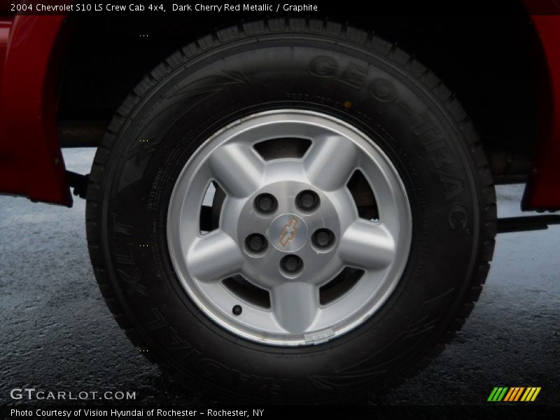 Dark Cherry Red Metallic / Graphite 2004 Chevrolet S10 LS Crew Cab 4x4
