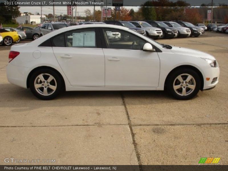 Summit White / Medium Titanium 2011 Chevrolet Cruze LT