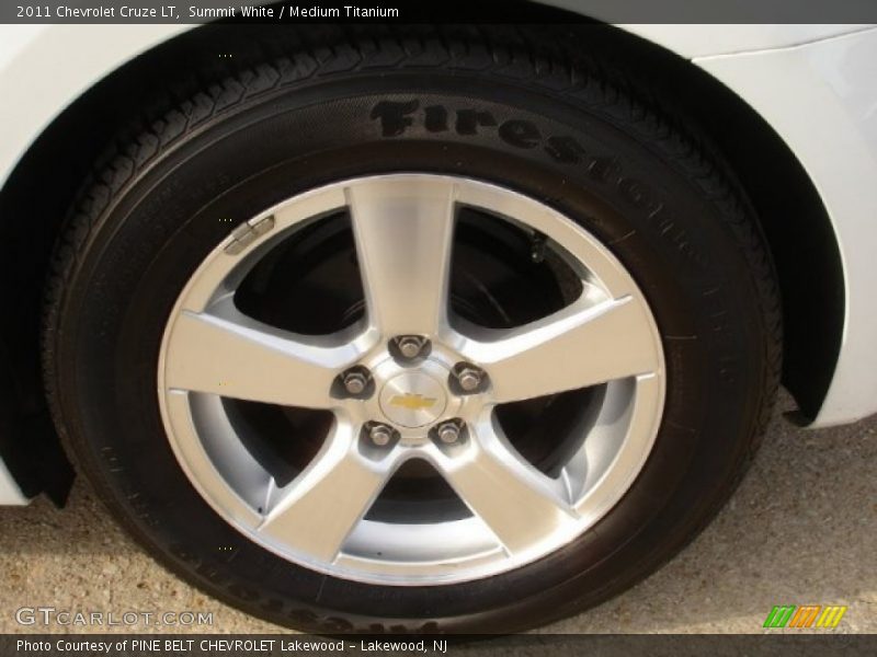 Summit White / Medium Titanium 2011 Chevrolet Cruze LT