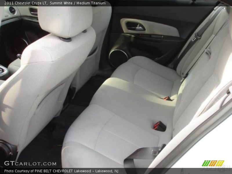 Summit White / Medium Titanium 2011 Chevrolet Cruze LT