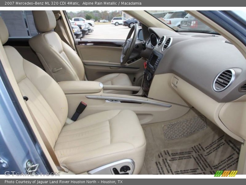  2007 ML 320 CDI 4Matic Macadamia Interior