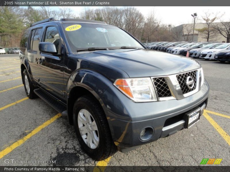 Silverton Blue Pearl / Graphite 2005 Nissan Pathfinder LE 4x4