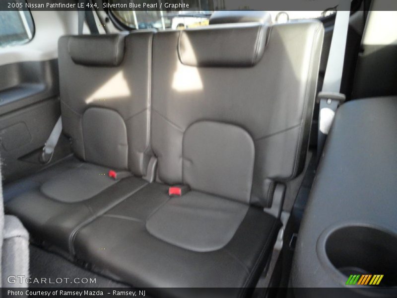 Silverton Blue Pearl / Graphite 2005 Nissan Pathfinder LE 4x4