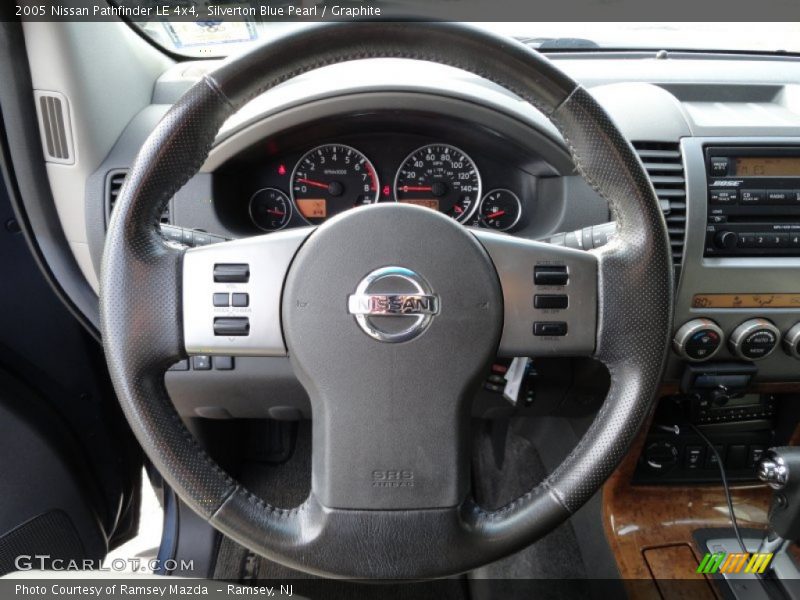 Silverton Blue Pearl / Graphite 2005 Nissan Pathfinder LE 4x4