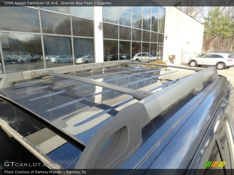 Silverton Blue Pearl / Graphite 2005 Nissan Pathfinder LE 4x4