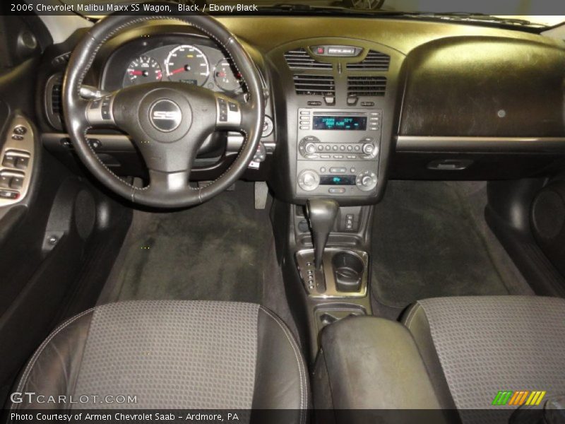Dashboard of 2006 Malibu Maxx SS Wagon