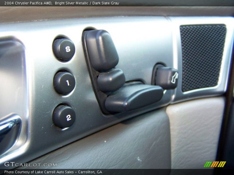 Bright Silver Metallic / Dark Slate Gray 2004 Chrysler Pacifica AWD