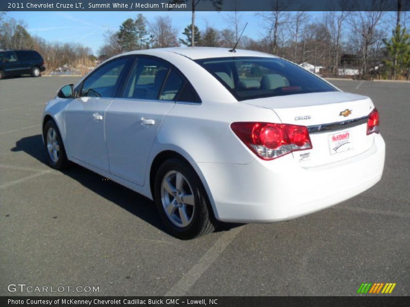 Summit White / Medium Titanium 2011 Chevrolet Cruze LT