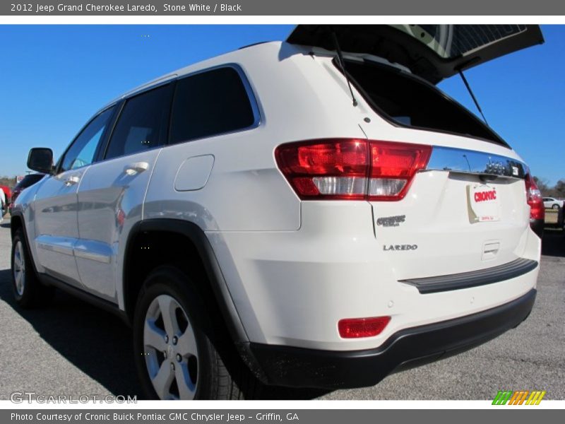 Stone White / Black 2012 Jeep Grand Cherokee Laredo