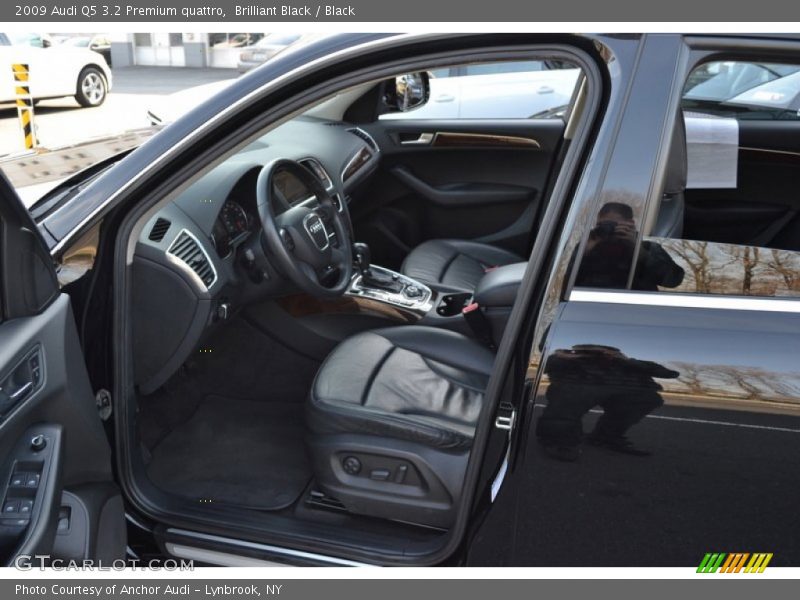 Brilliant Black / Black 2009 Audi Q5 3.2 Premium quattro