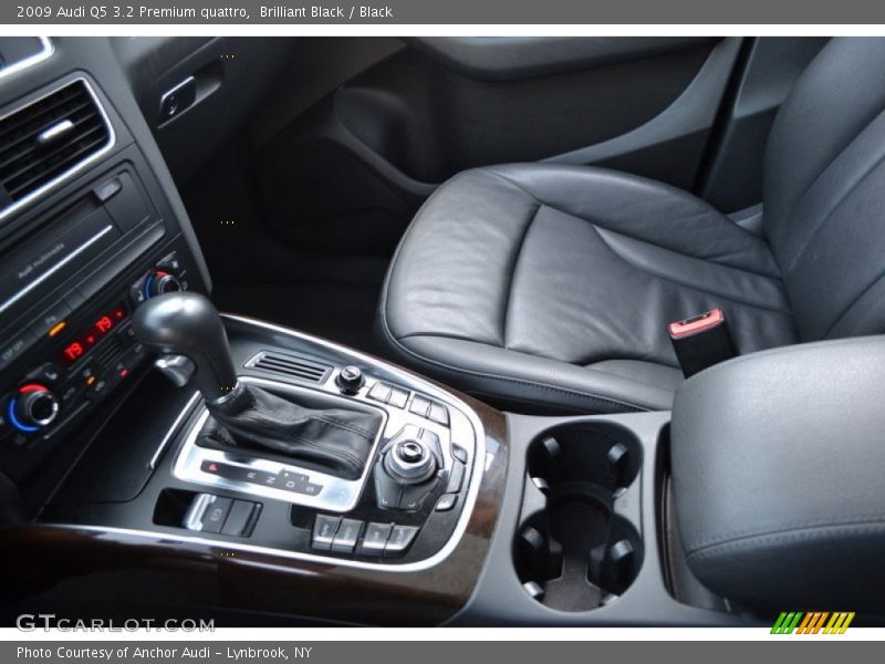 Brilliant Black / Black 2009 Audi Q5 3.2 Premium quattro