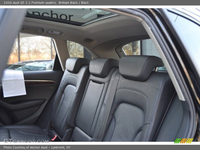 Brilliant Black / Black 2009 Audi Q5 3.2 Premium quattro