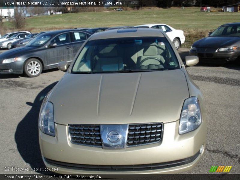 Champagne Mist Metallic / Cafe Latte 2004 Nissan Maxima 3.5 SE