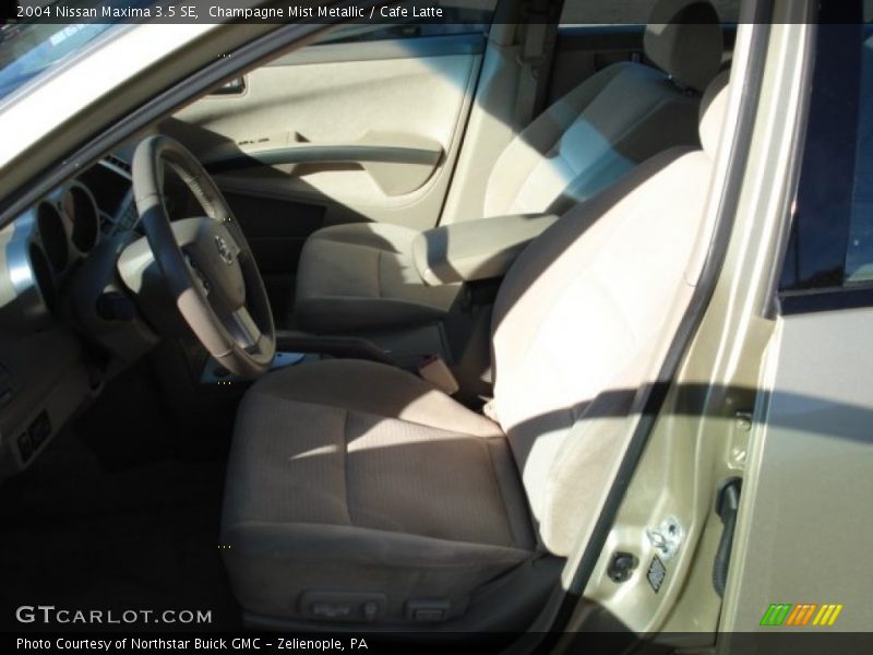 Champagne Mist Metallic / Cafe Latte 2004 Nissan Maxima 3.5 SE