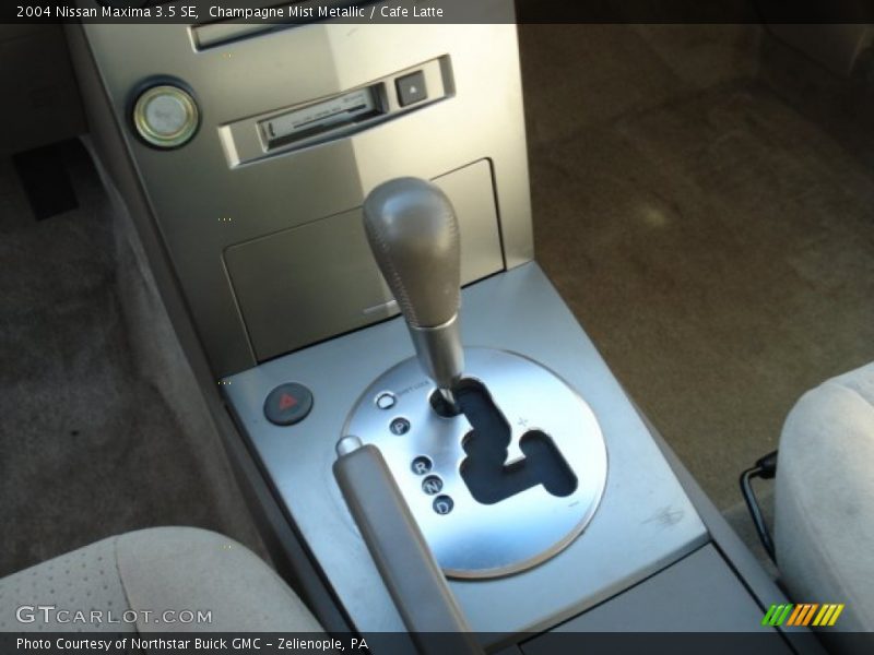 Champagne Mist Metallic / Cafe Latte 2004 Nissan Maxima 3.5 SE