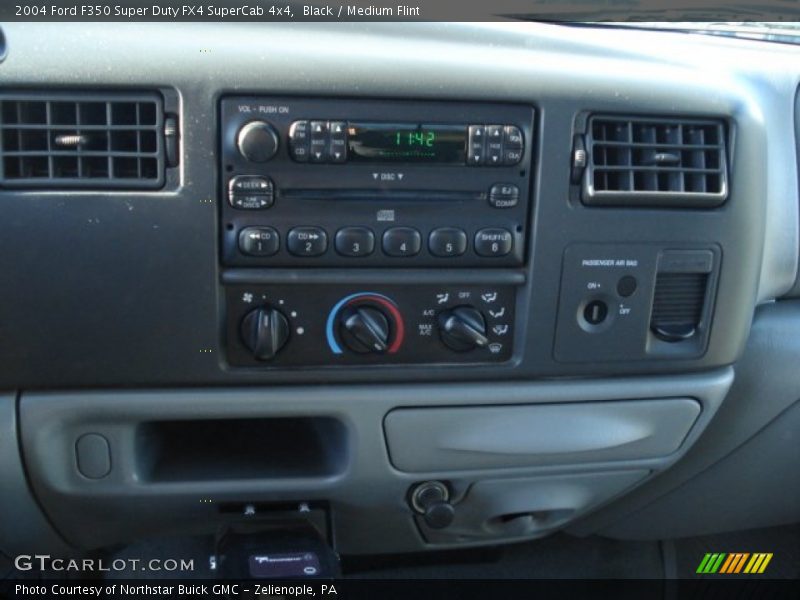 Black / Medium Flint 2004 Ford F350 Super Duty FX4 SuperCab 4x4