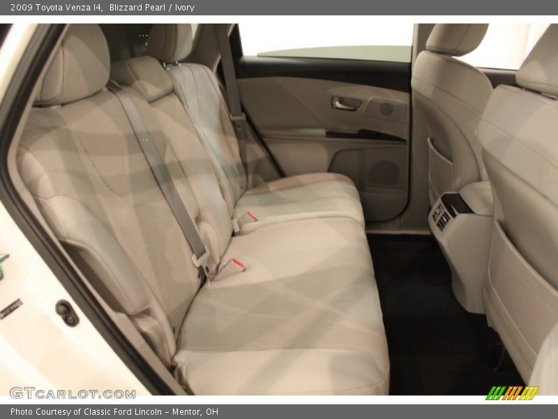 Blizzard Pearl / Ivory 2009 Toyota Venza I4