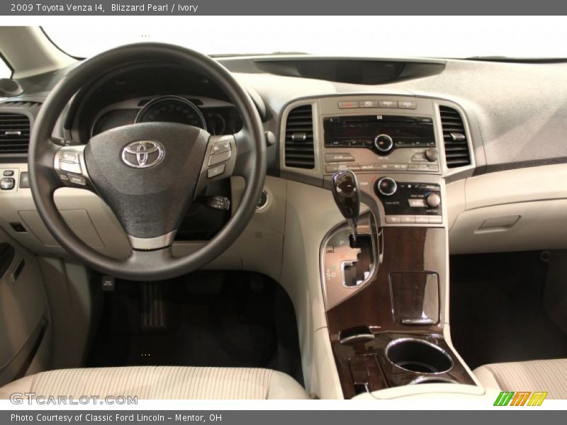 Blizzard Pearl / Ivory 2009 Toyota Venza I4